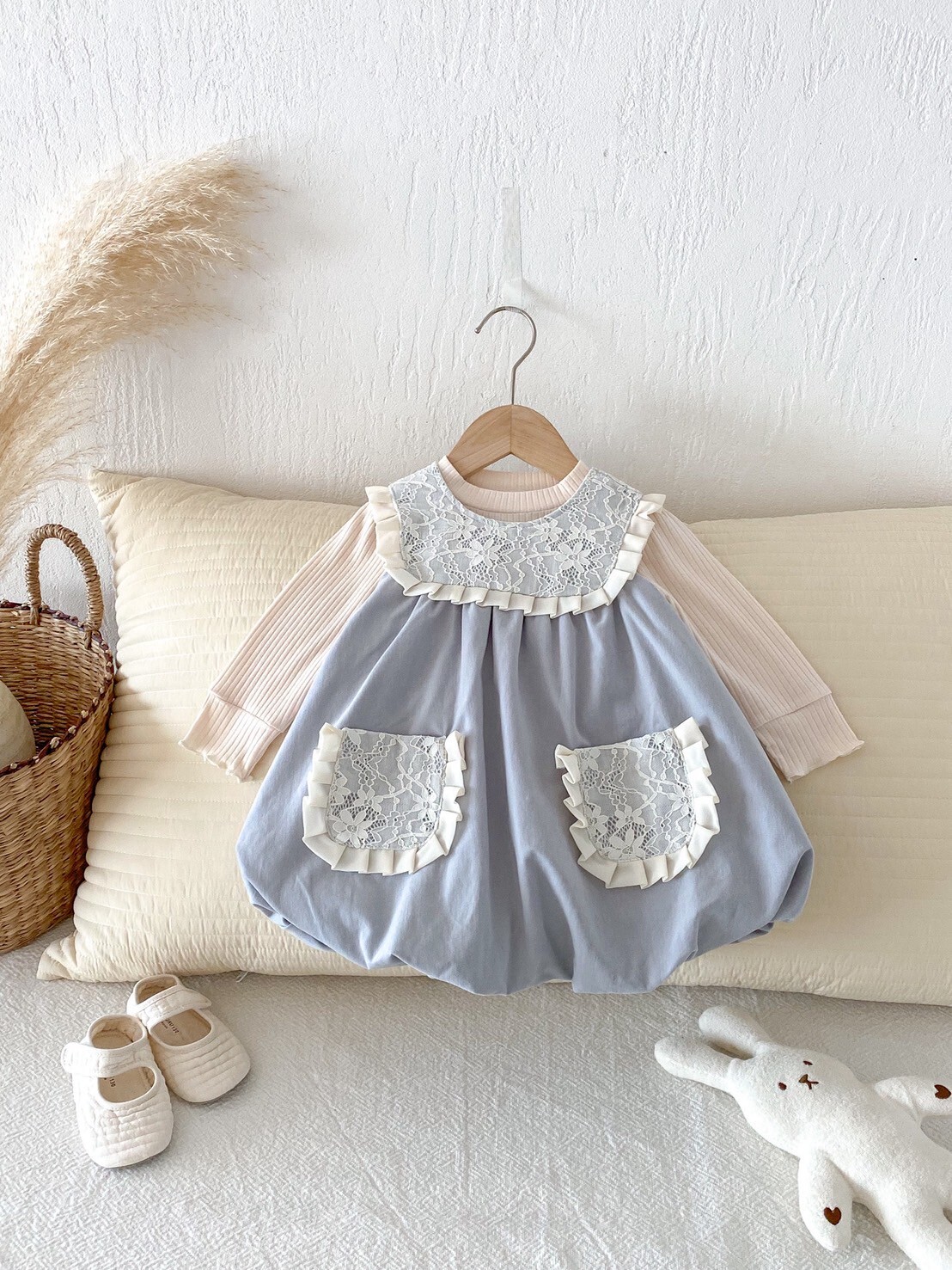 LINE_ALBUM_202589_250809_128