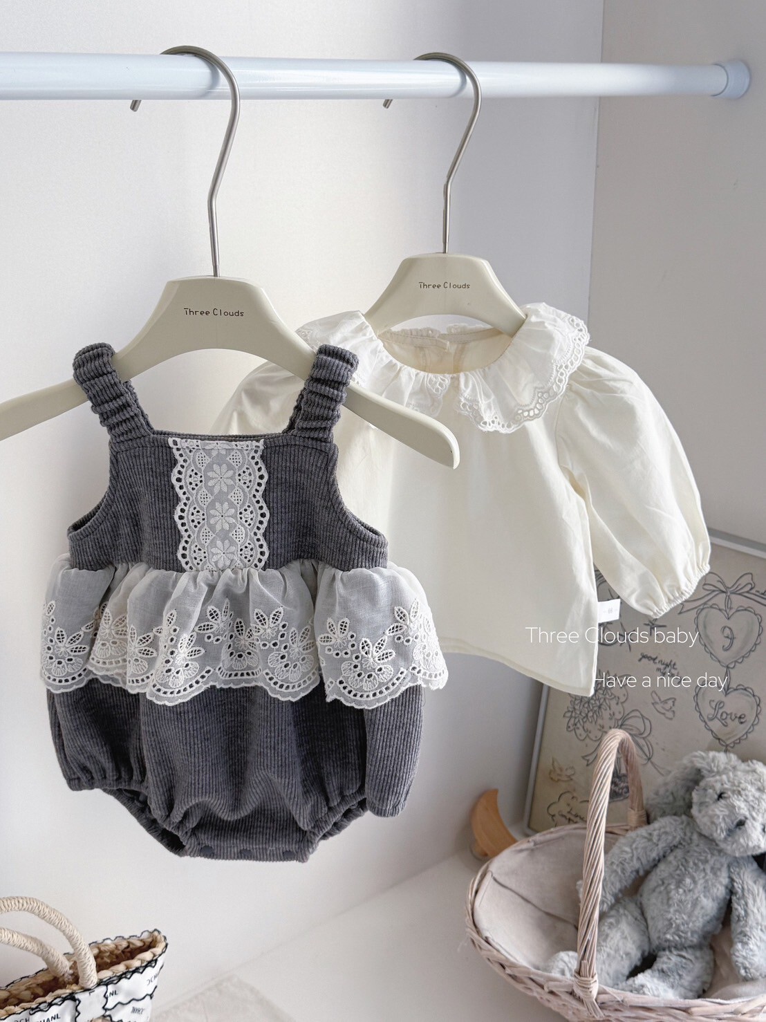 LINE_ALBUM_202592_250902_138