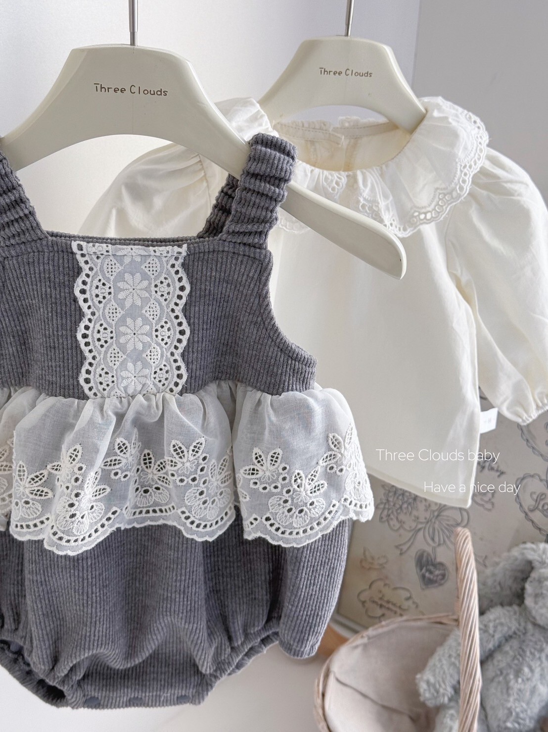 LINE_ALBUM_202592_250902_136