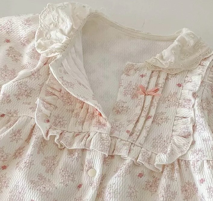 LINE_ALBUM_202593_250903_102