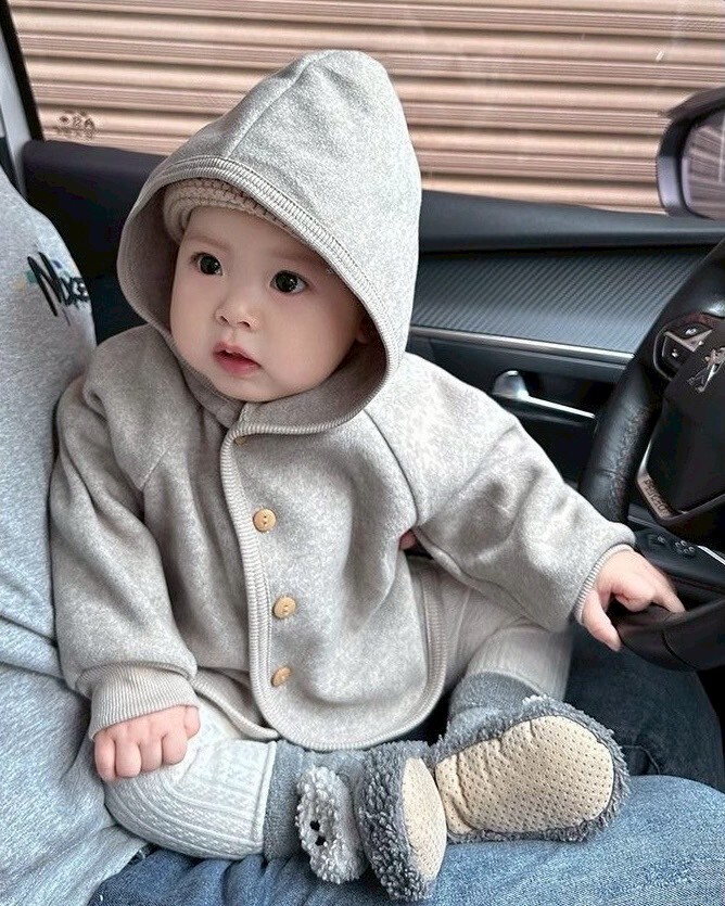 LINE_ALBUM_202593_250903_73