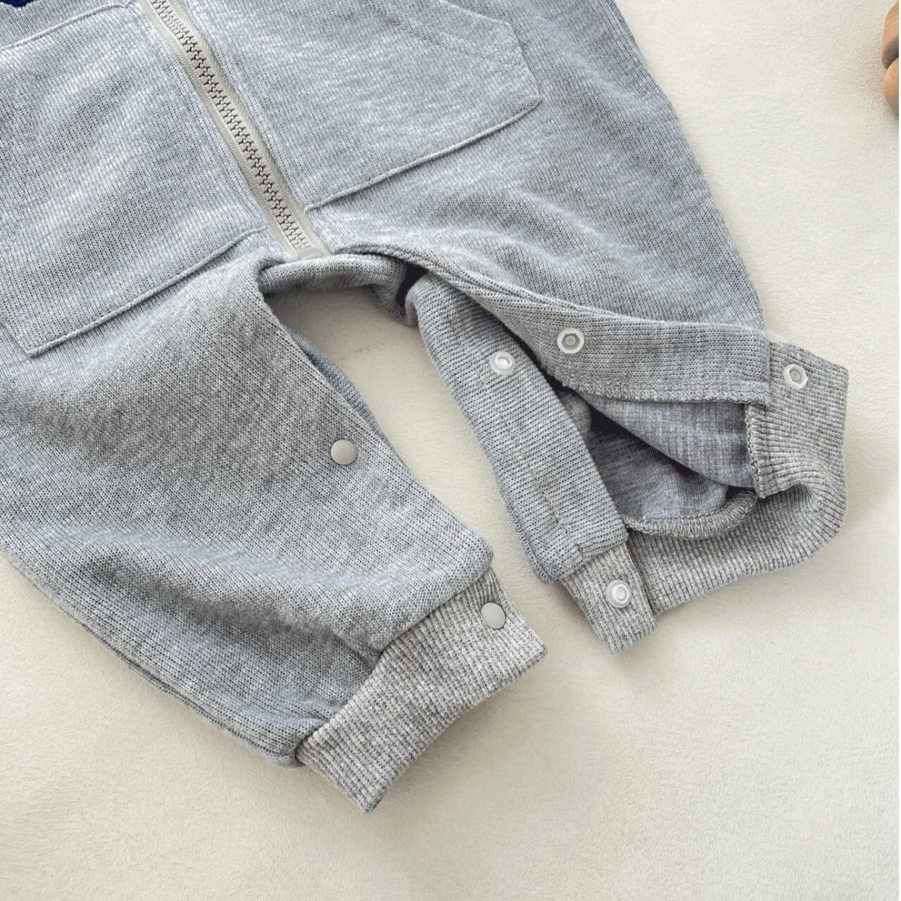 LINE_ALBUM_202596_250906_217