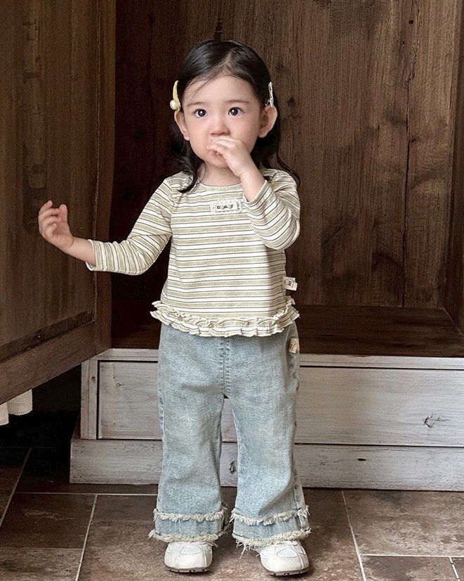 LINE_ALBUM_202596_250906_215