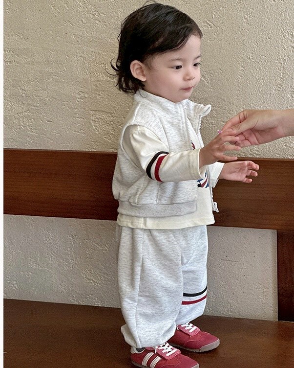 LINE_ALBUM_202596_250906_174