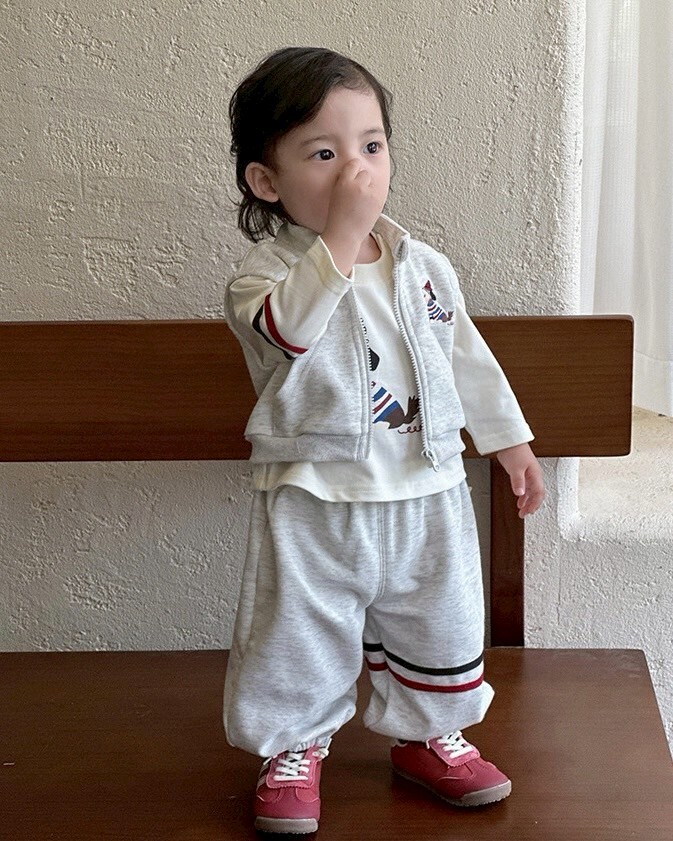 LINE_ALBUM_202596_250906_185