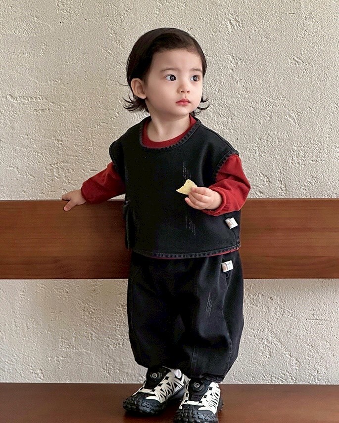 LINE_ALBUM_202596_250906_138