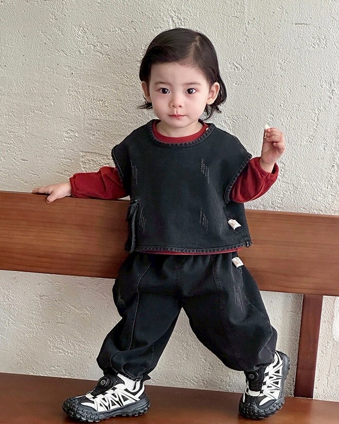 LINE_ALBUM_202596_250906_131