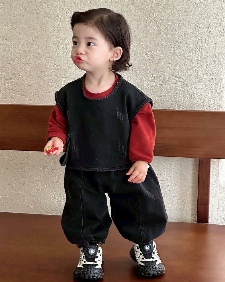 LINE_ALBUM_202596_250906_143