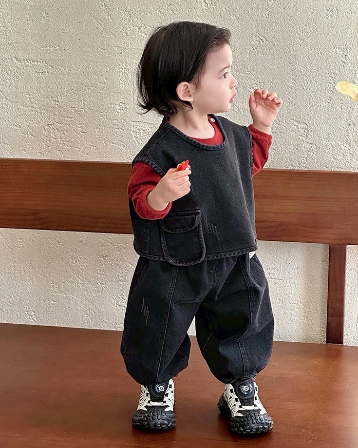 LINE_ALBUM_202596_250906_141