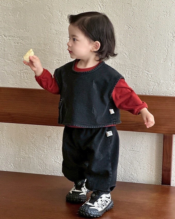 LINE_ALBUM_202596_250906_135