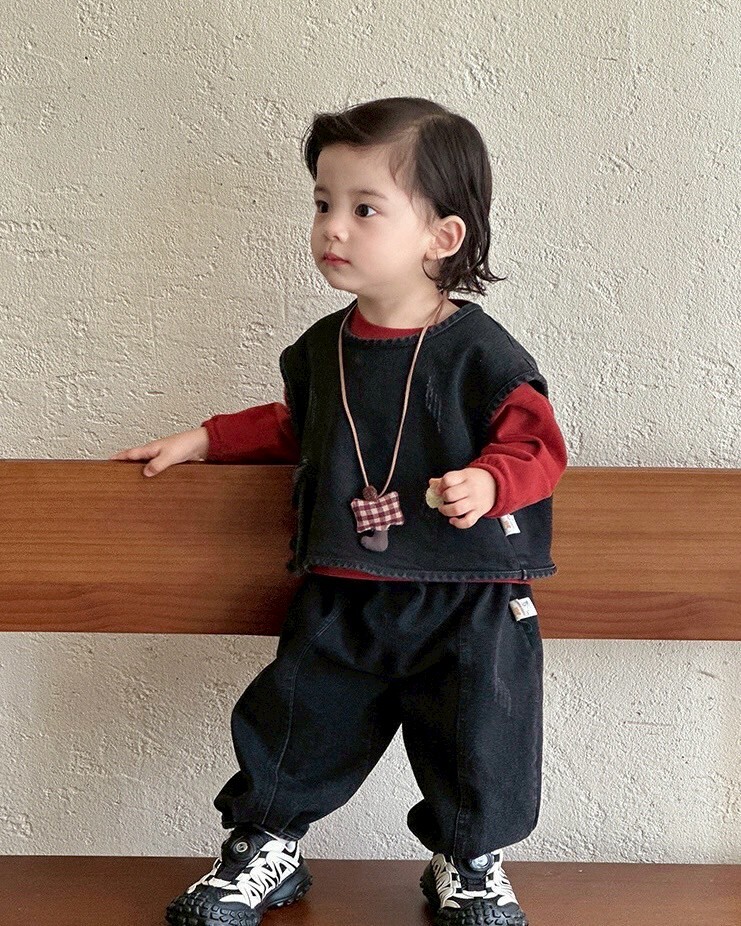 LINE_ALBUM_202596_250906_132