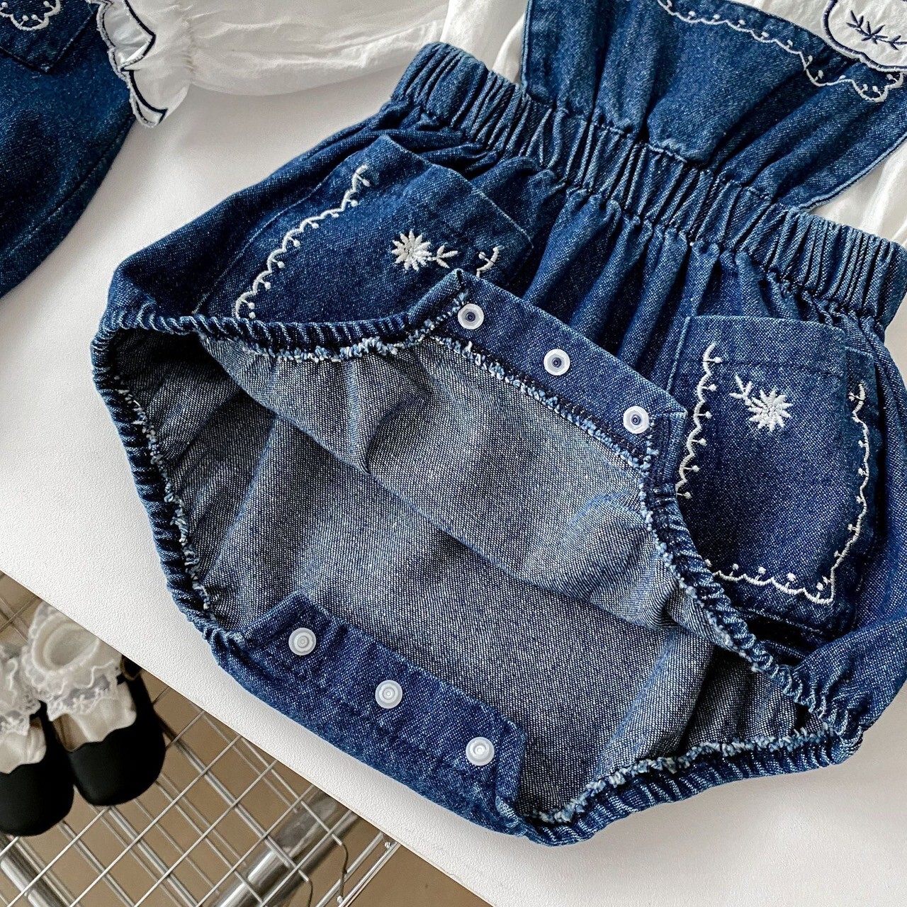 LINE_ALBUM_202596_250906_17