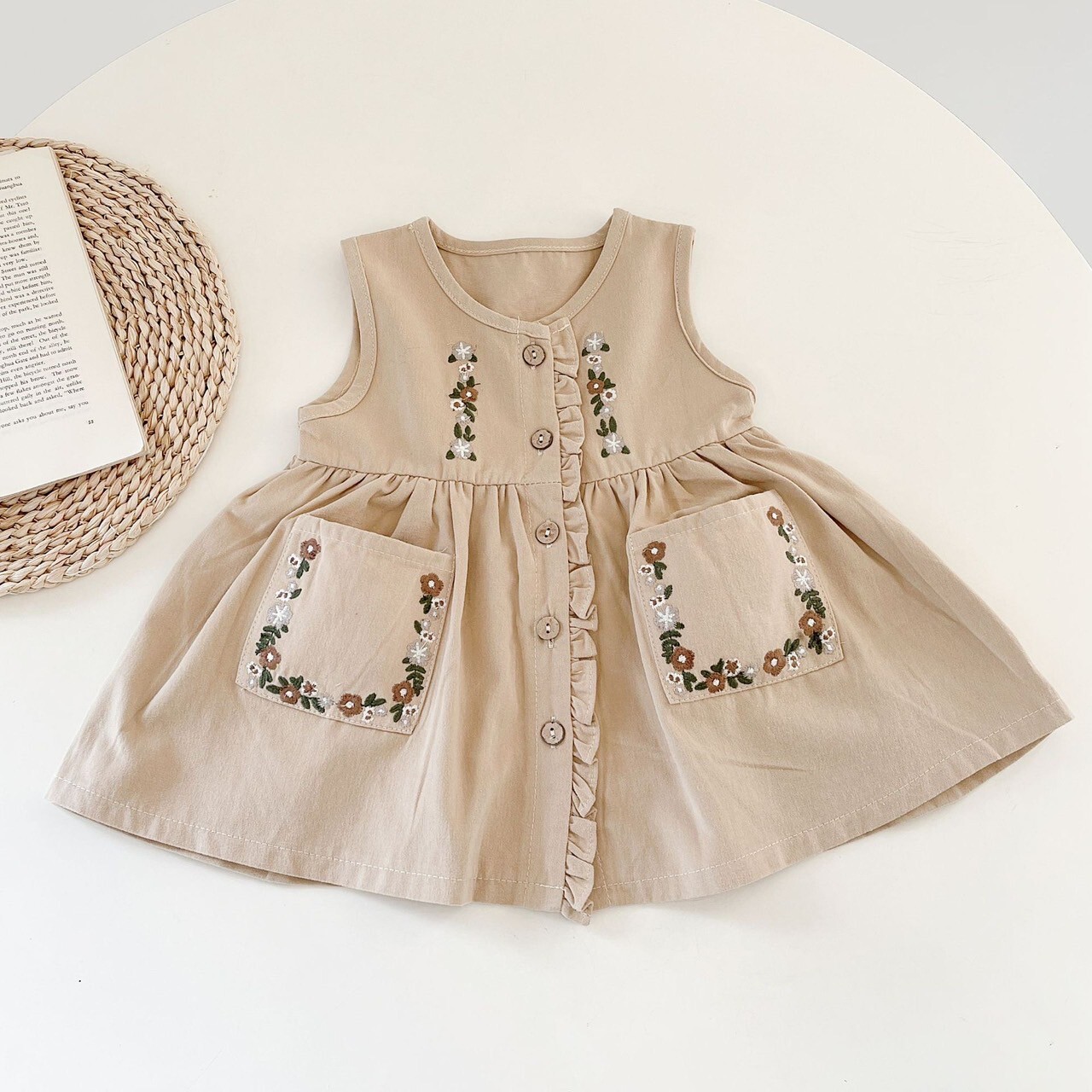 LINE_ALBUM_202598_250908_219