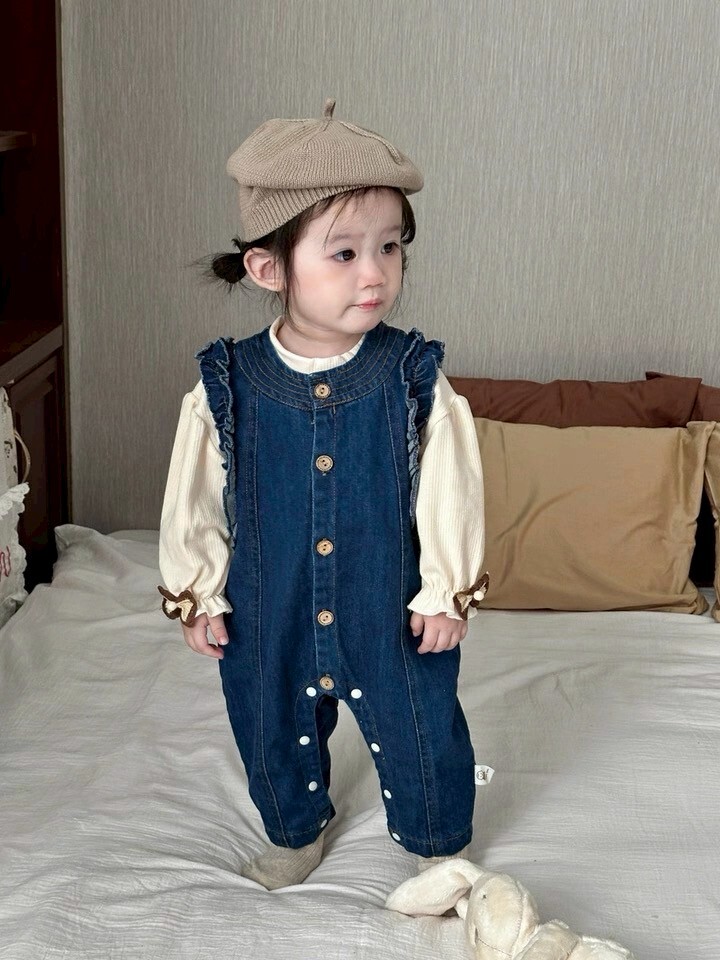 LINE_ALBUM_202598_250908_181