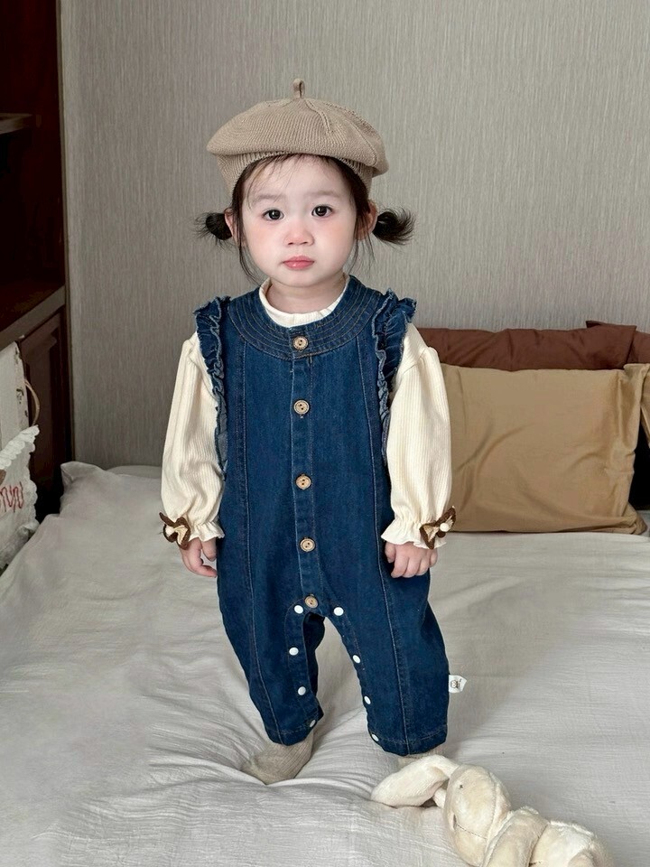 LINE_ALBUM_202598_250908_180