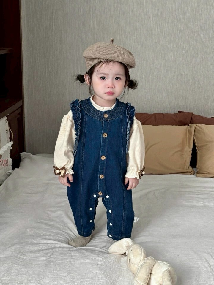 LINE_ALBUM_202598_250908_179