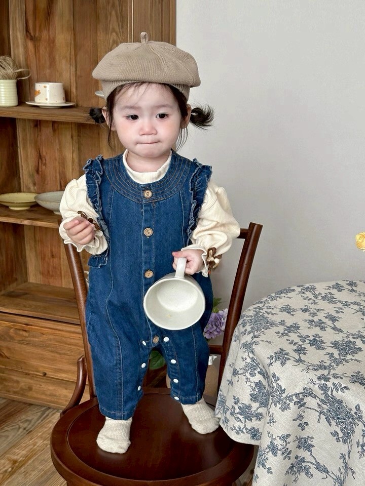 LINE_ALBUM_202598_250908_174