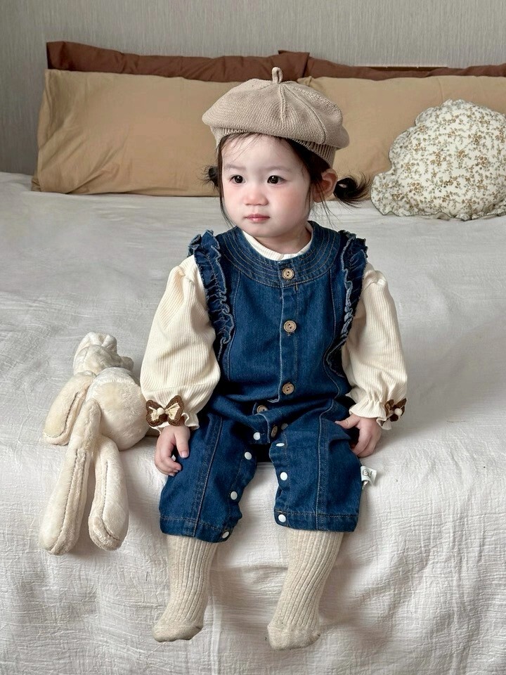 LINE_ALBUM_202598_250908_177