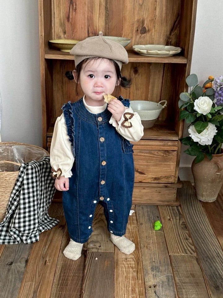 LINE_ALBUM_202598_250908_169