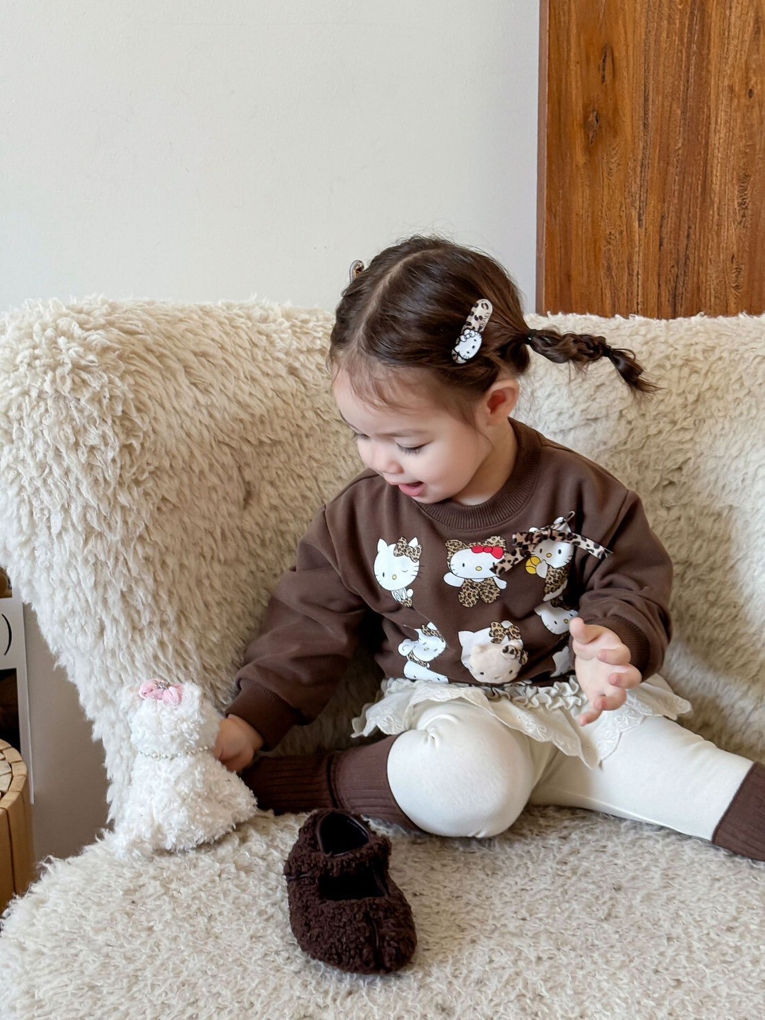 LINE_ALBUM_202598_250908_142