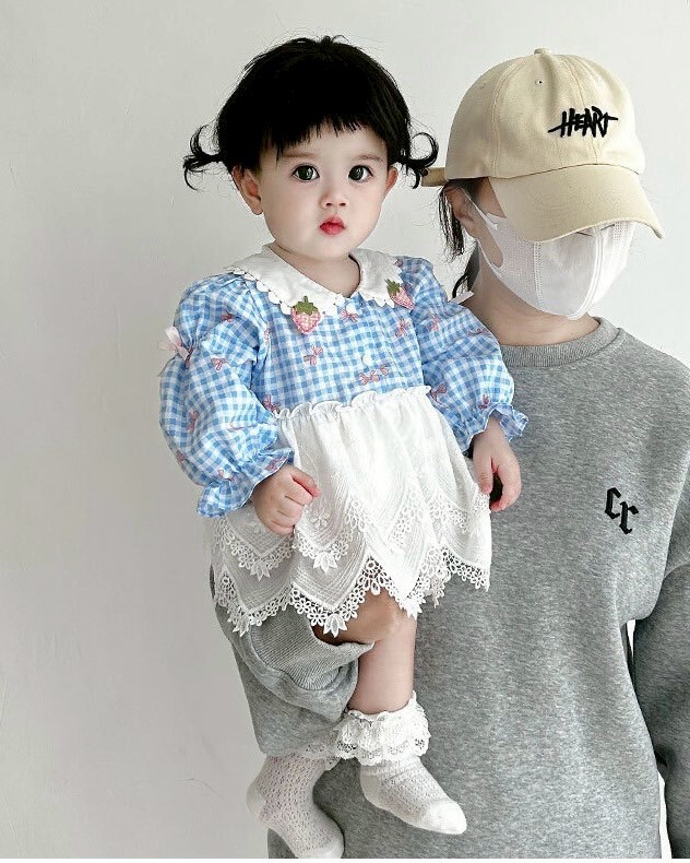 LINE_ALBUM_202598_250908_109