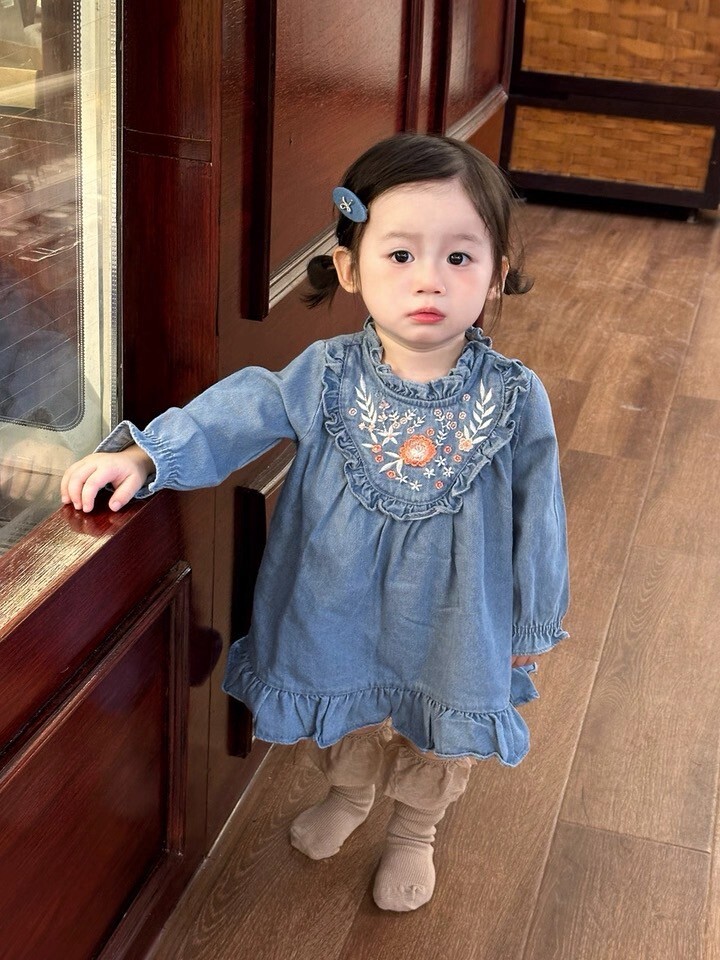 LINE_ALBUM_202598_250908_92