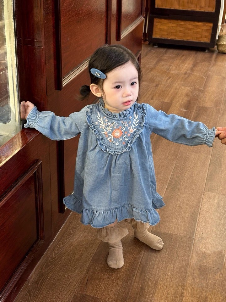 LINE_ALBUM_202598_250908_91