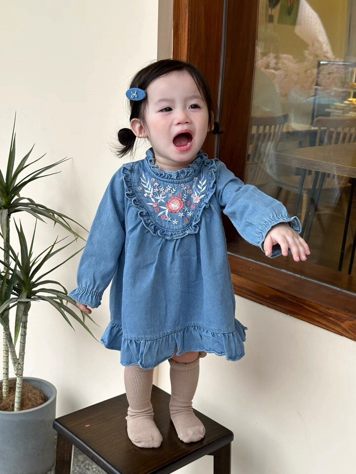 LINE_ALBUM_202598_250908_77