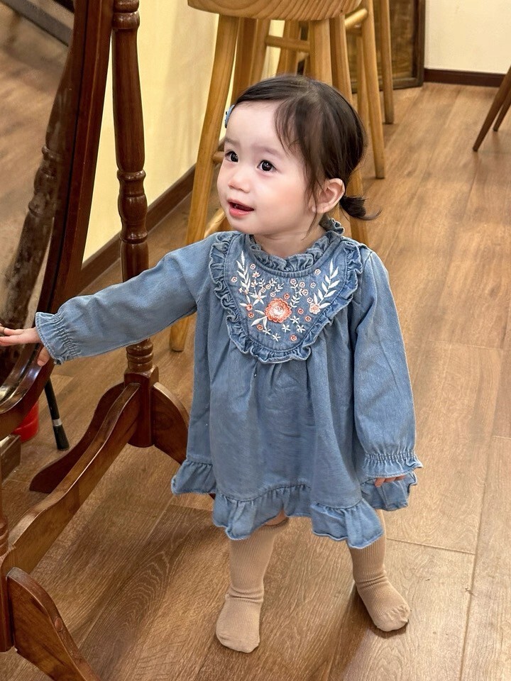 LINE_ALBUM_202598_250908_85