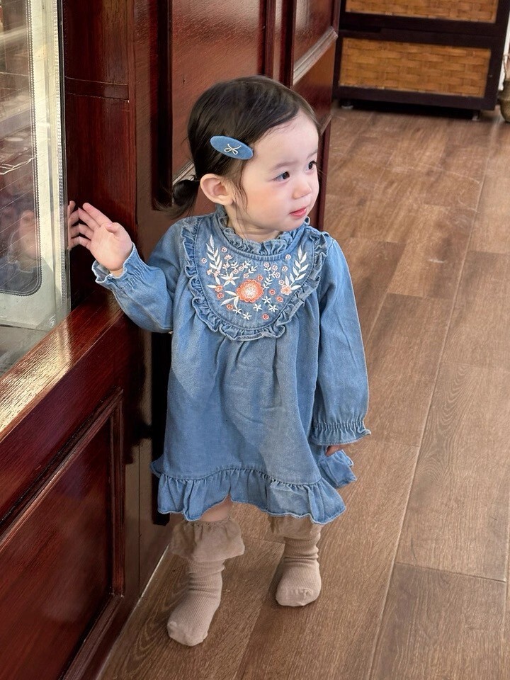 LINE_ALBUM_202598_250908_90