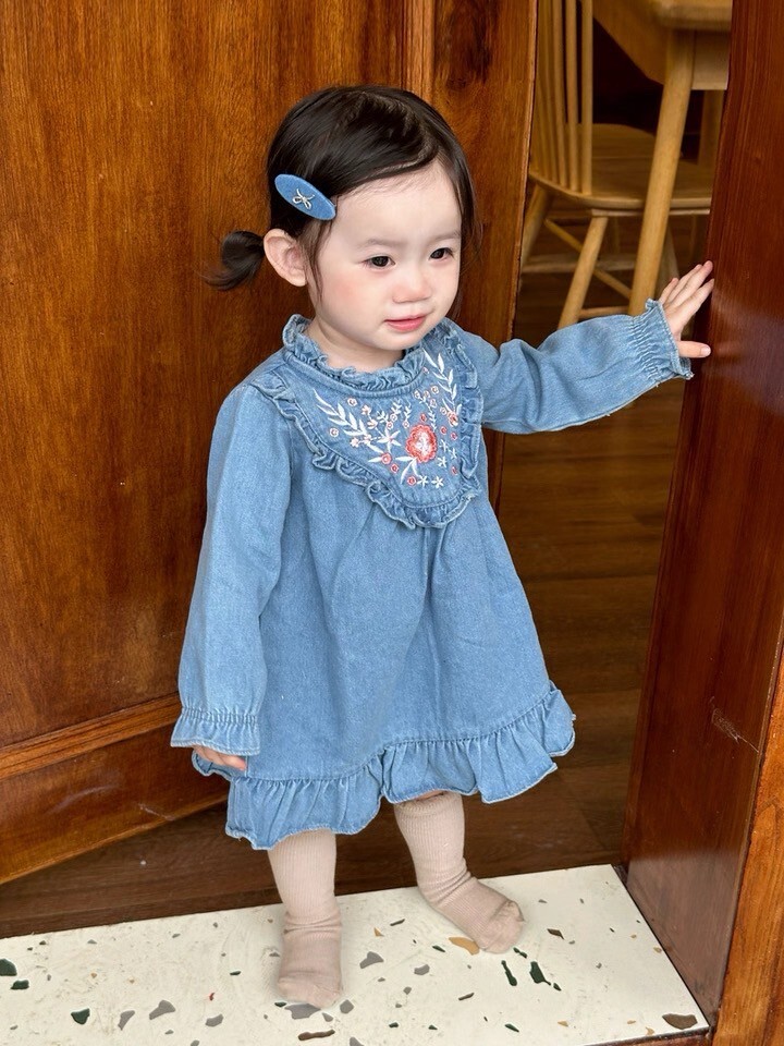 LINE_ALBUM_202598_250908_82