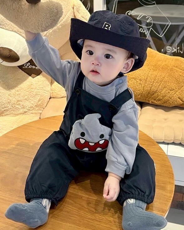 LINE_ALBUM_202599_250909_135