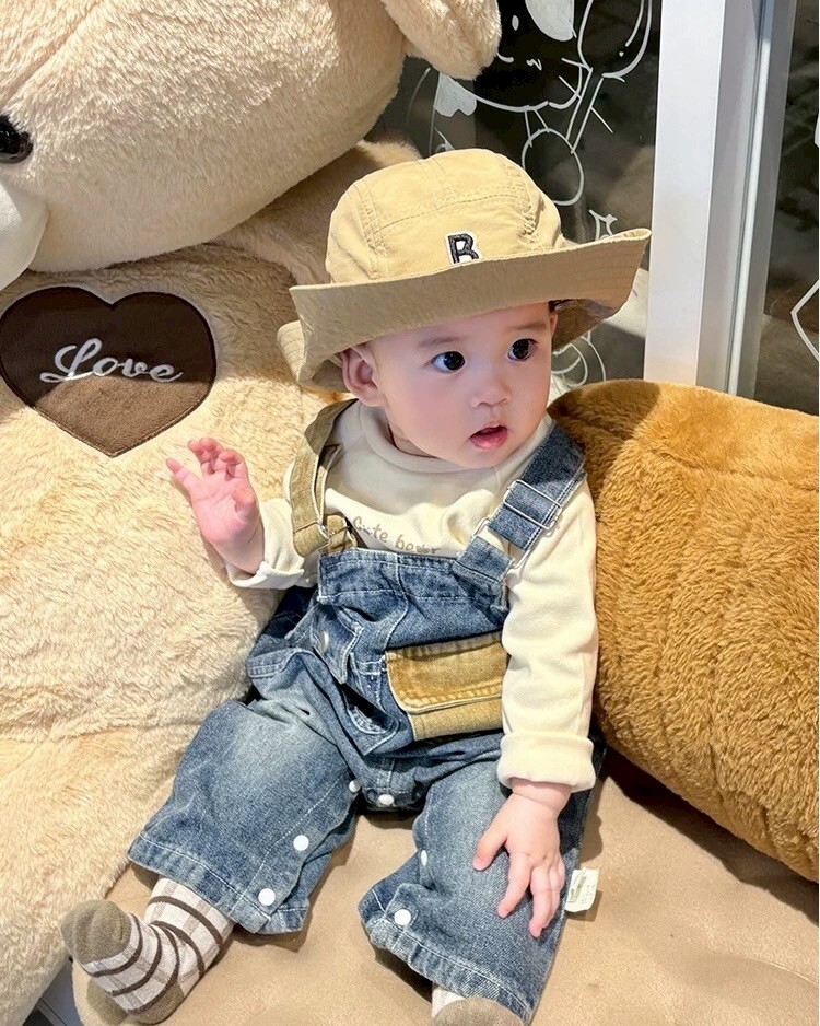 LINE_ALBUM_202599_250909_119