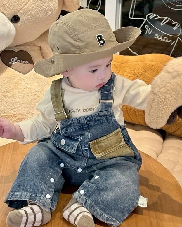 LINE_ALBUM_202599_250909_112