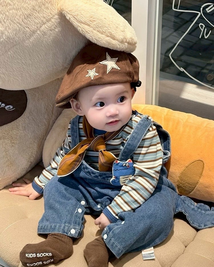 LINE_ALBUM_202599_250909_110