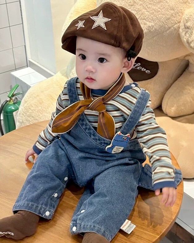 LINE_ALBUM_202599_250909_107