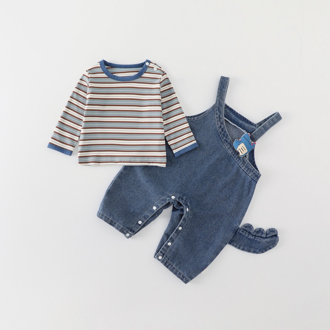 LINE_ALBUM_202599_250909_103