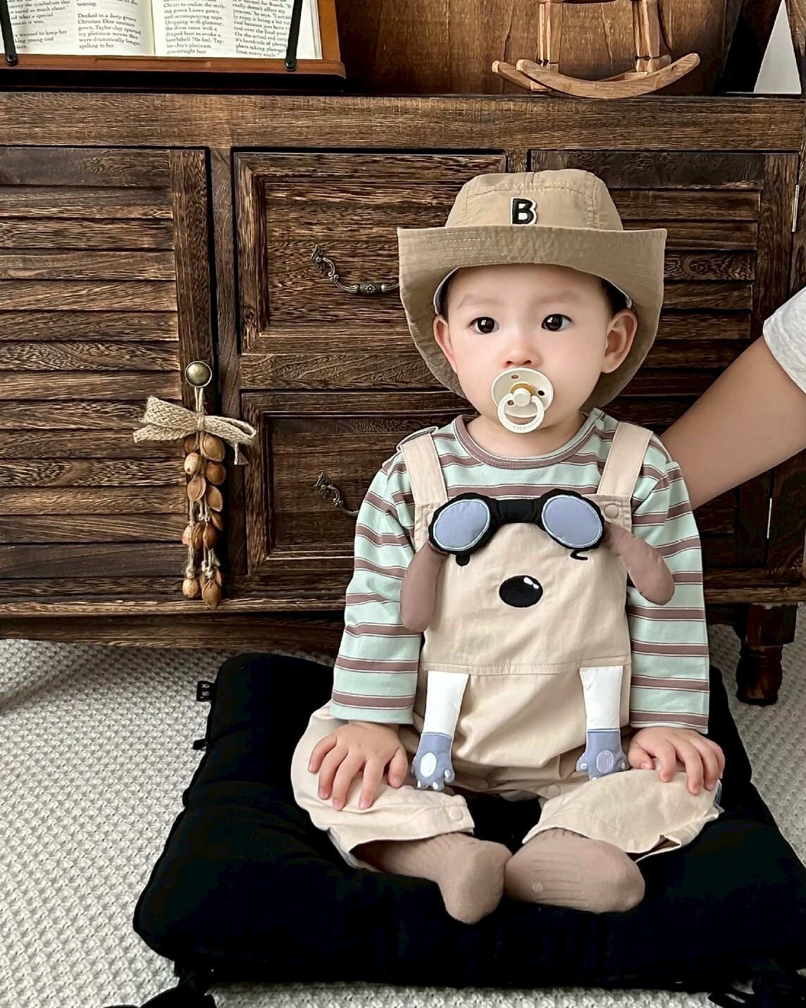 LINE_ALBUM_202599_250909_100