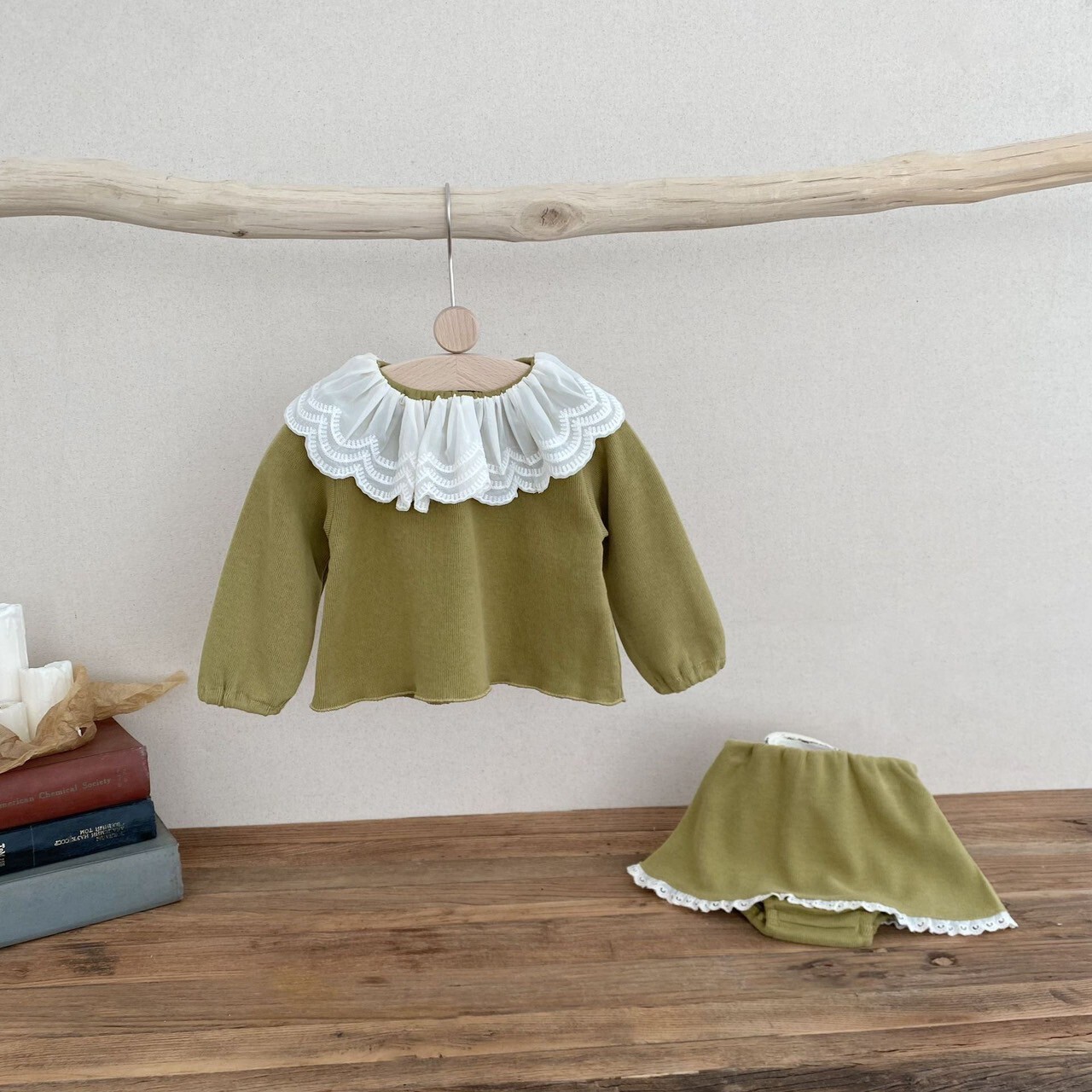 LINE_ALBUM_1_250910_242