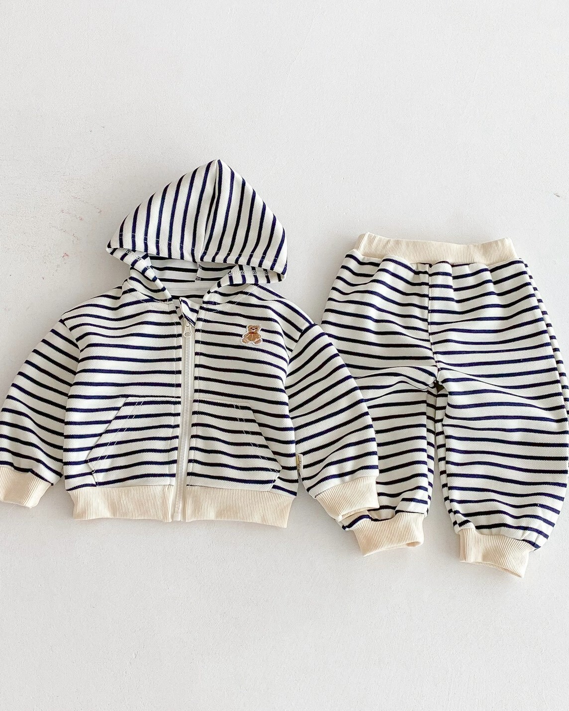 LINE_ALBUM_20251015_251015_42