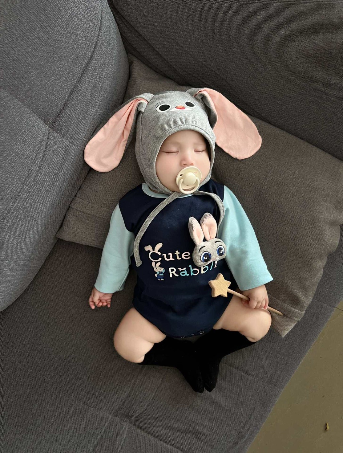 LINE_ALBUM_2025112_251103_102