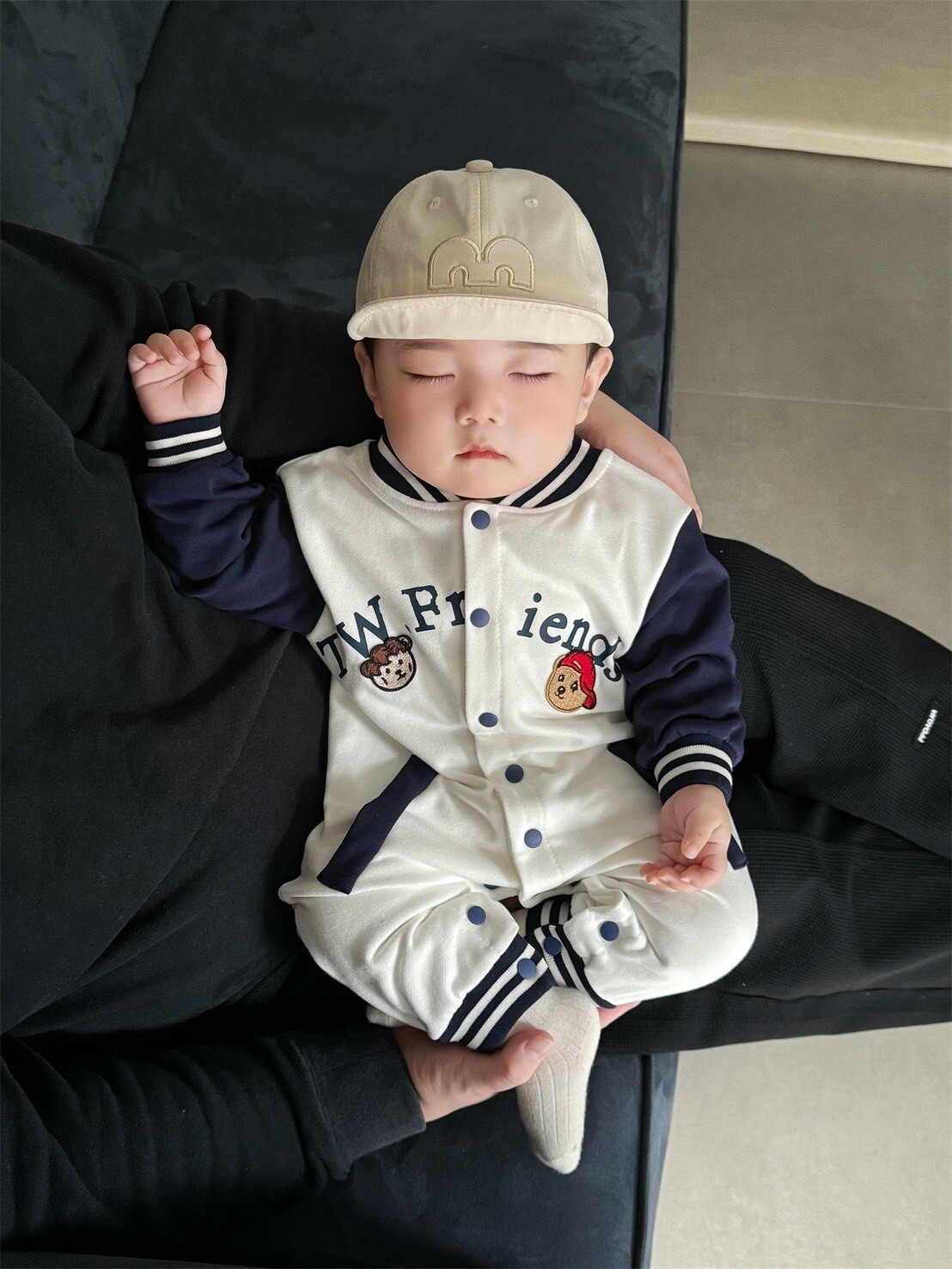 LINE_ALBUM_20251113_251113_48