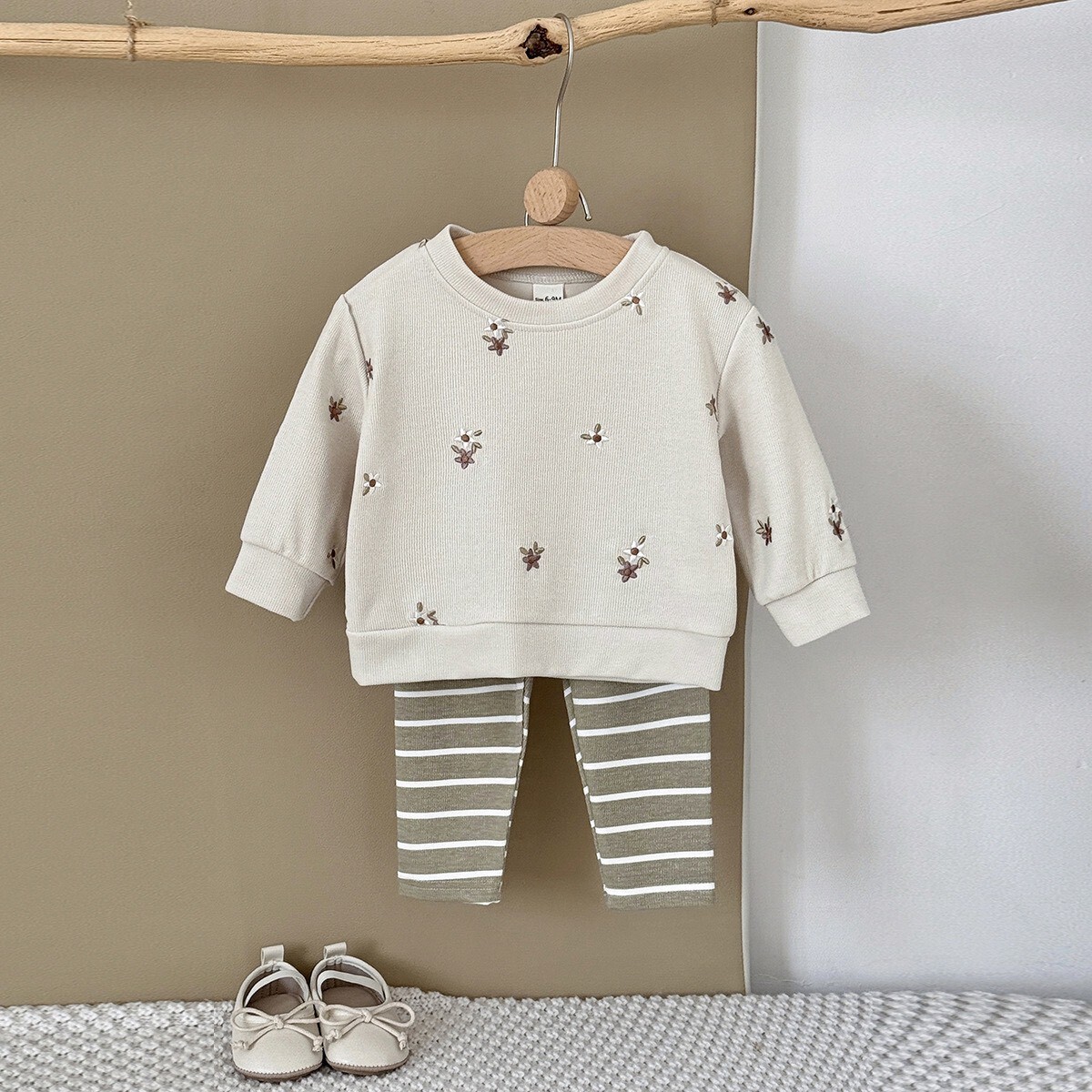 LINE_ALBUM_20251120_251120_159