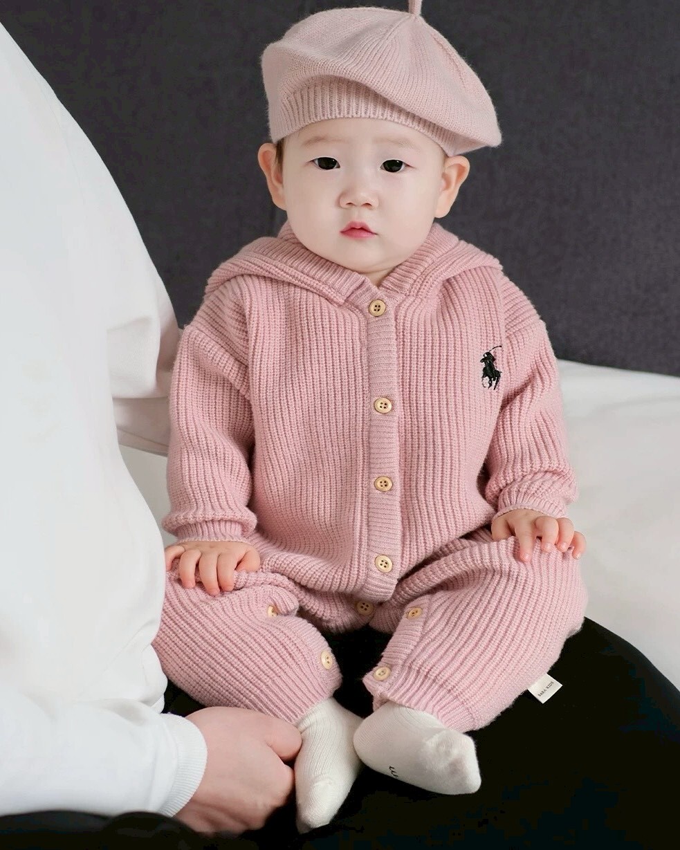 LINE_ALBUM_2025121_251201_49