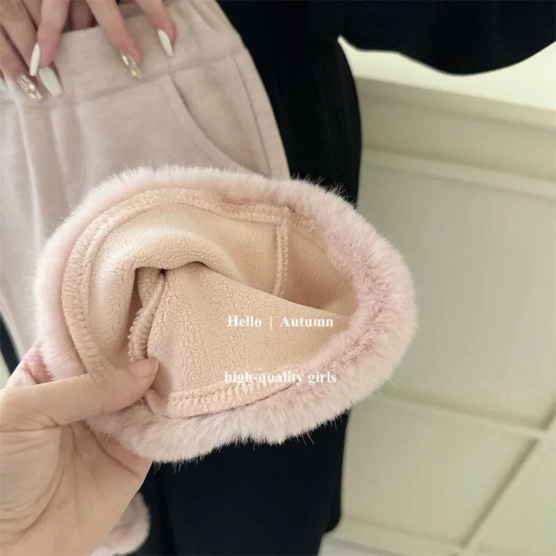 LINE_ALBUM_2025121_251201_43