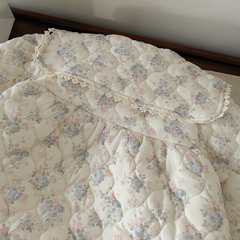 LINE_ALBUM_2025121_251201_22