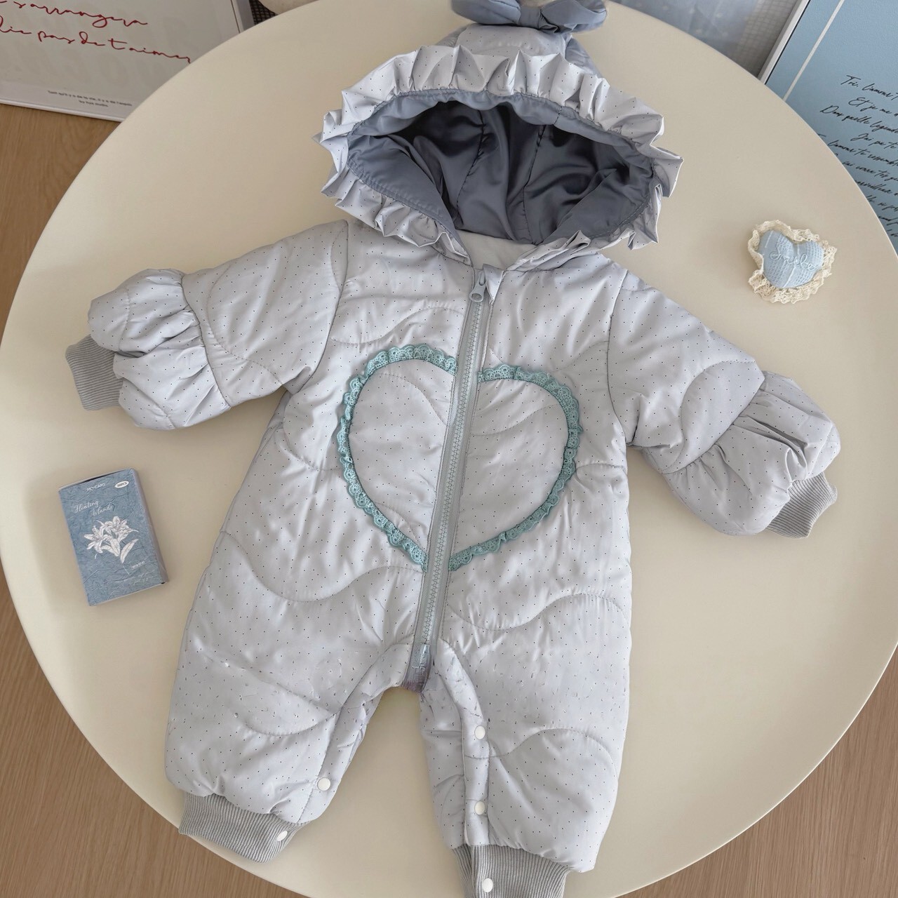 LINE_ALBUM_2025124_251204_85