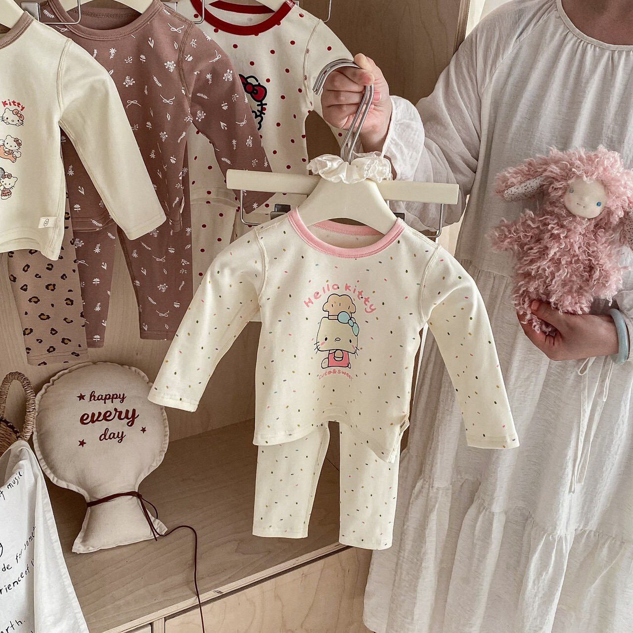 LINE_ALBUM_20251211_251211_57