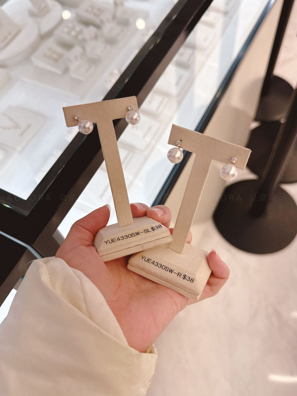 Haesool 珍珠耳环带钻