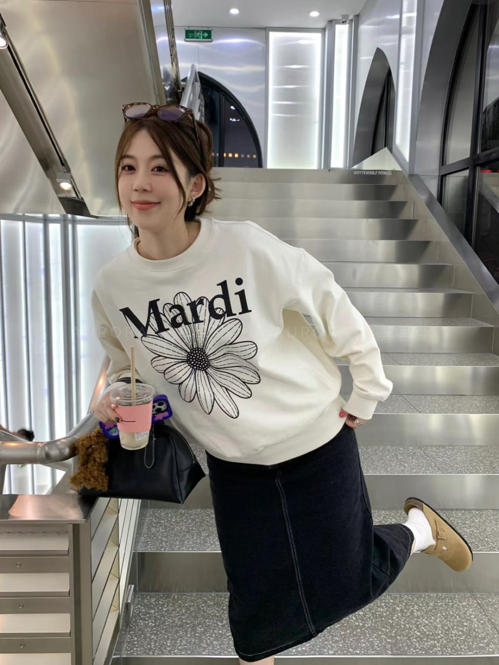 mmexport1719111437934